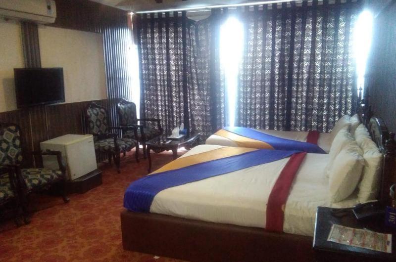 Quick Continental Hotel - Jail Road Lahore Ngoại thất bức ảnh